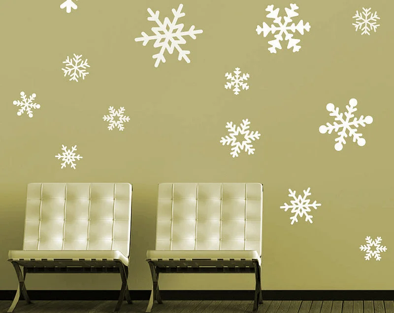 Snowflakes Room Wallpaper