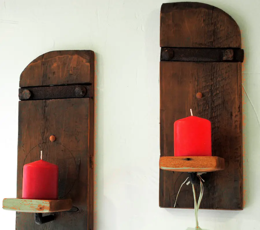 Old Shutter Wall Decor Candles
