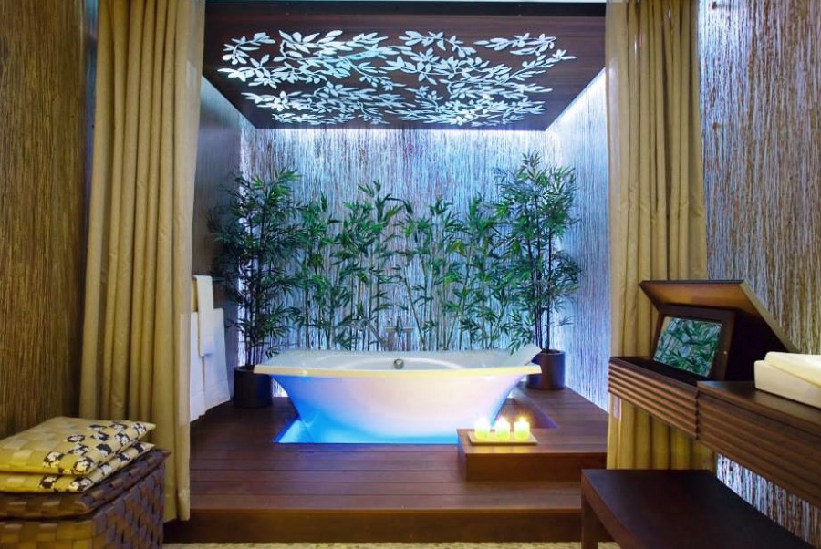 Bathroom Decor with Bamboo