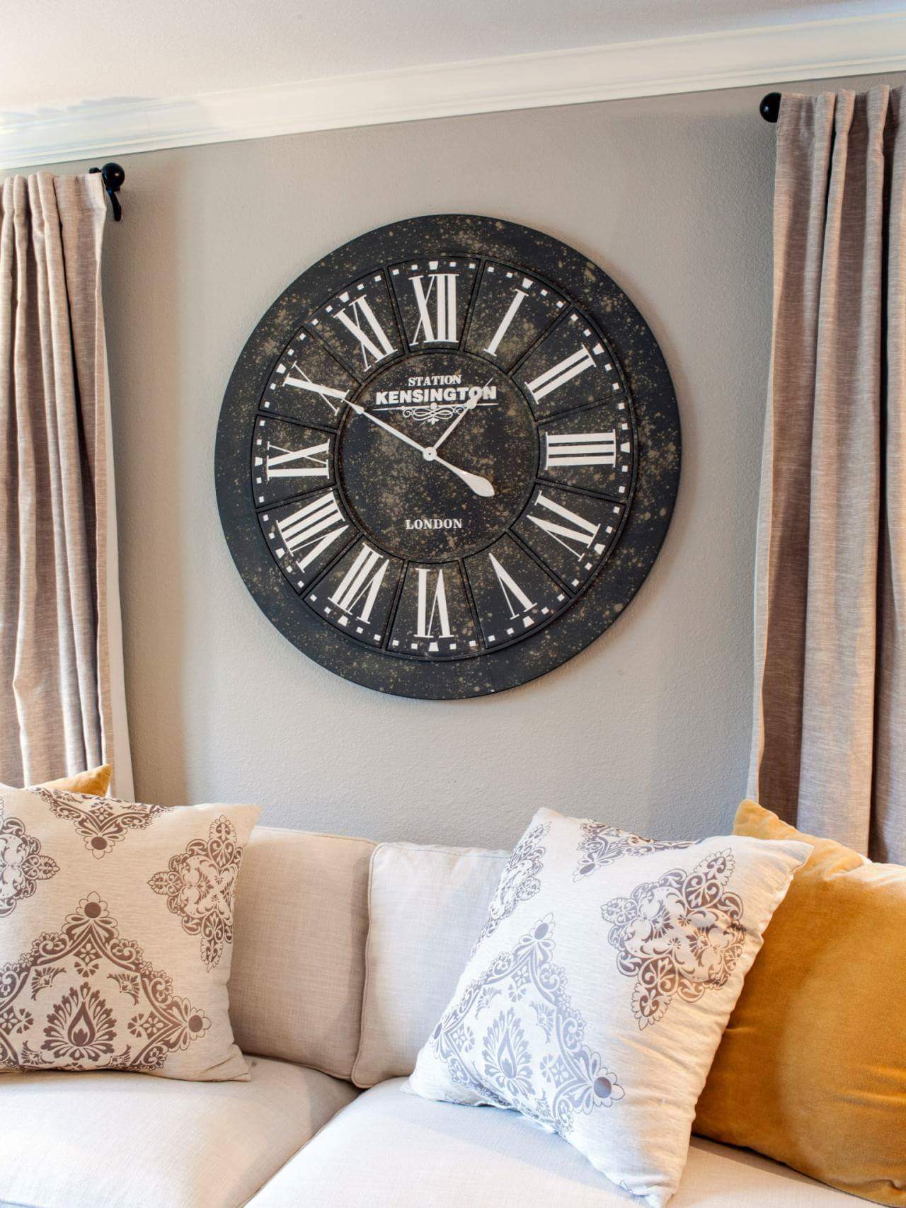 Vintage Round Wall Clock