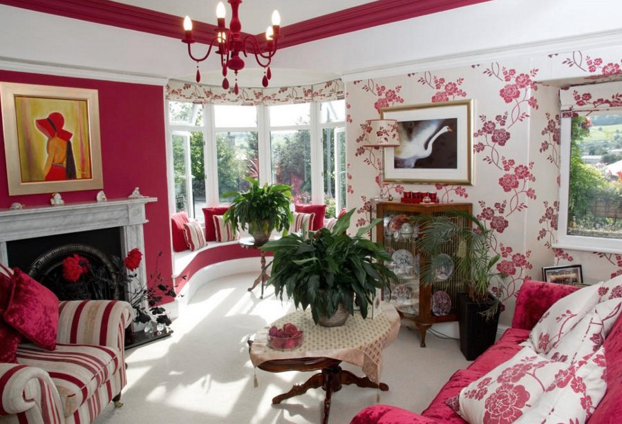 Red Rose Pattern Living Room