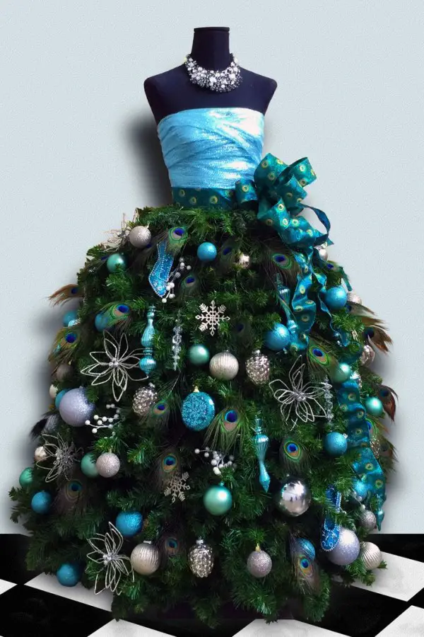 DIY tutorial: Deluxe Dress Form Christmas Tree with Wide Skirt