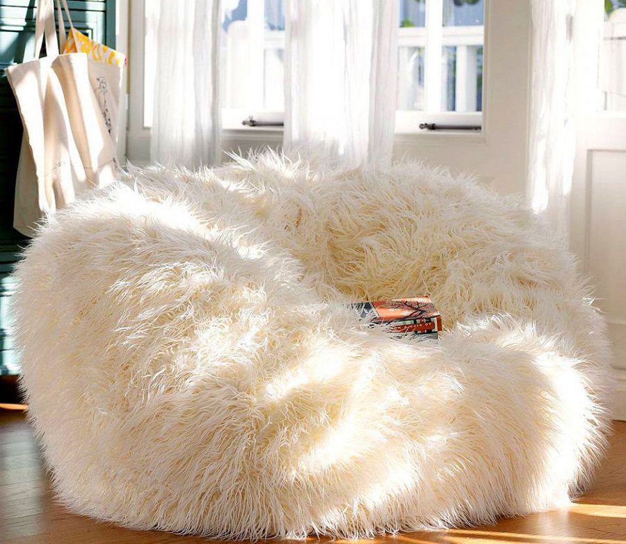 Fuzzy Pouffe