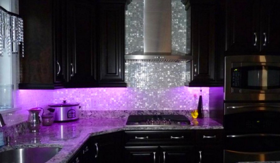 purple kitchen mosaic