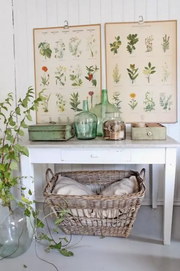 Vintage Style-Decorating With Demijohns