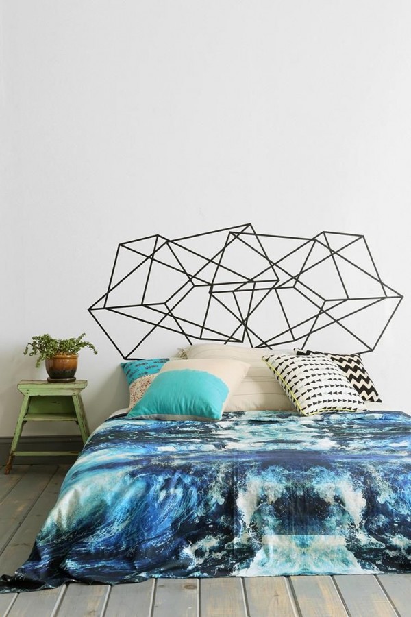 Source: www.urbanoutfitters.com