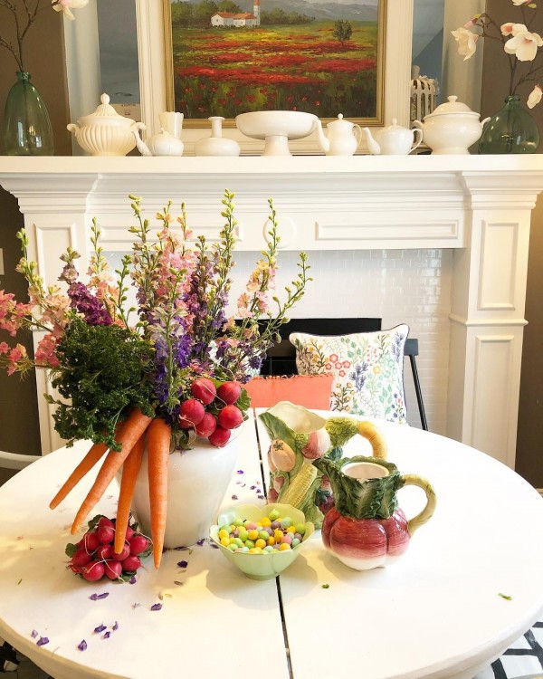 You have to see this  centerpiece idea with veggies and flowers. Love it! 