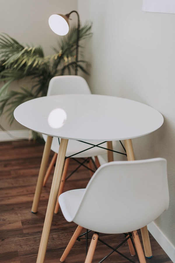 Casual chairs in dining room decor