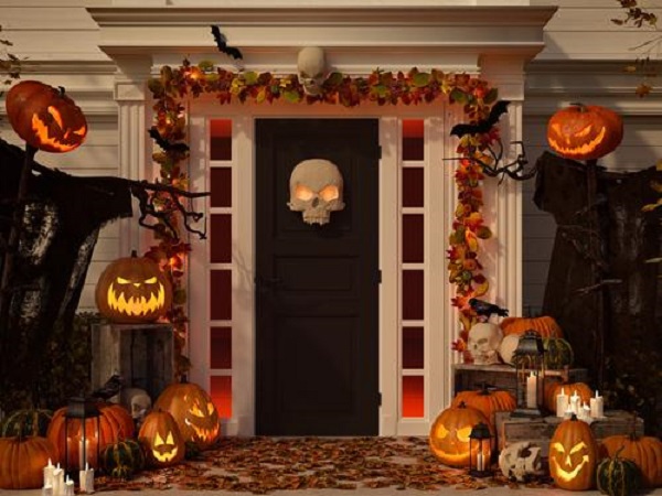 Spooky Halloween theme decor