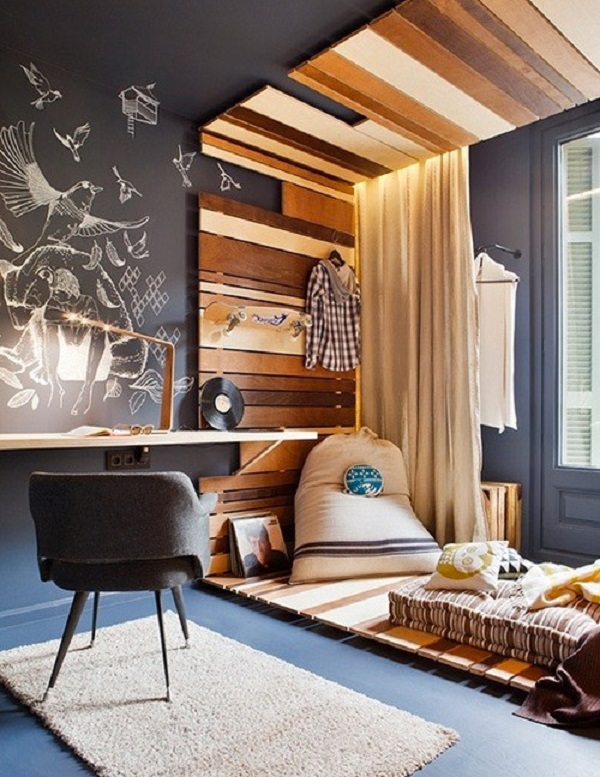 Cozy Suite Wooden Accent Wall 