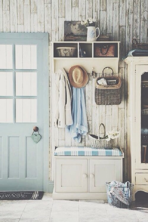 Comfy Mudrooms and Hallways Wooden Walls 