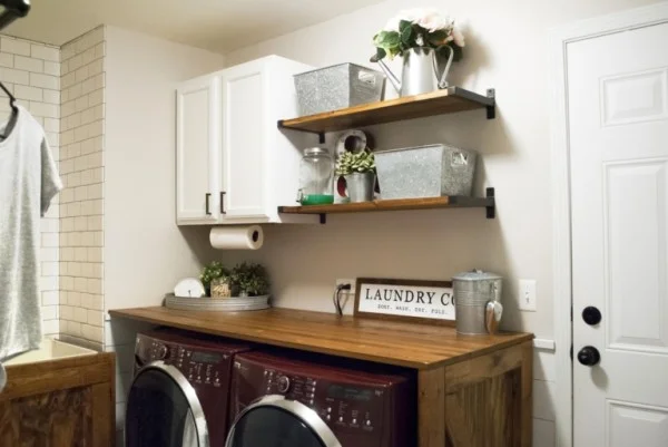 Modern Farmhouse Laundry Room Reveal! #laundryroom #homedecor