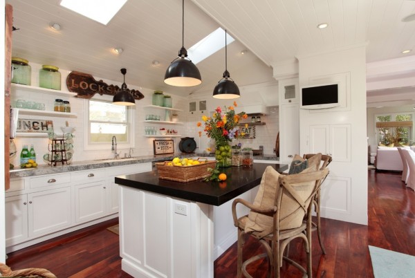 beach house kitchen