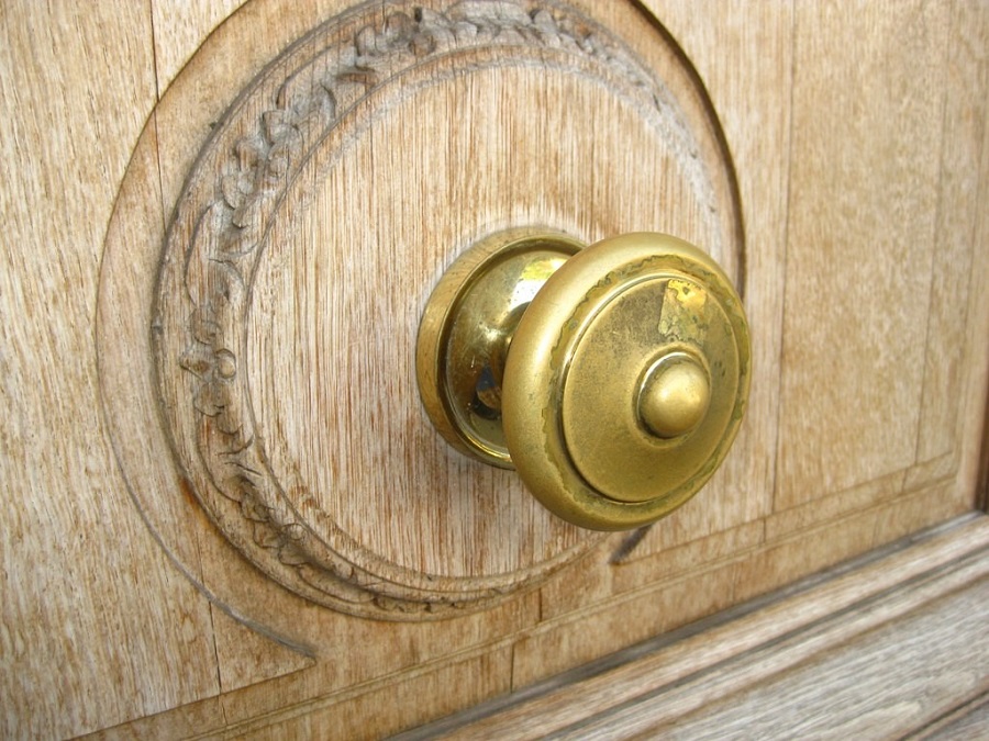 door knob