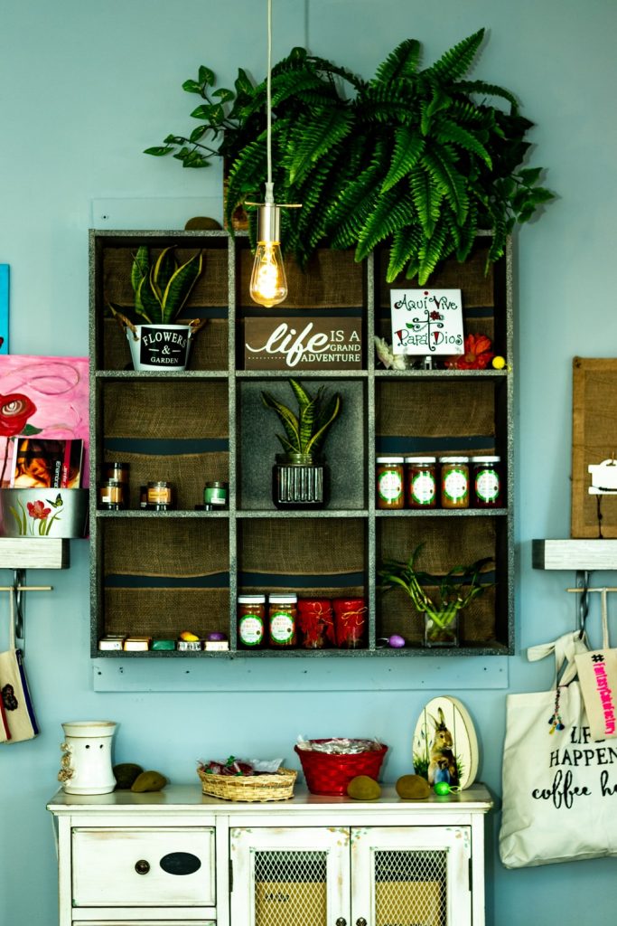 15 Unique Kitchen Hutch Ideas That Are Actually Attractive