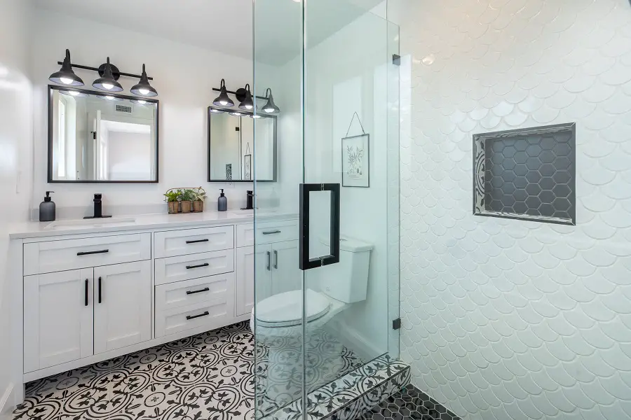 28 Essential Bathroom Cabinet Ideas