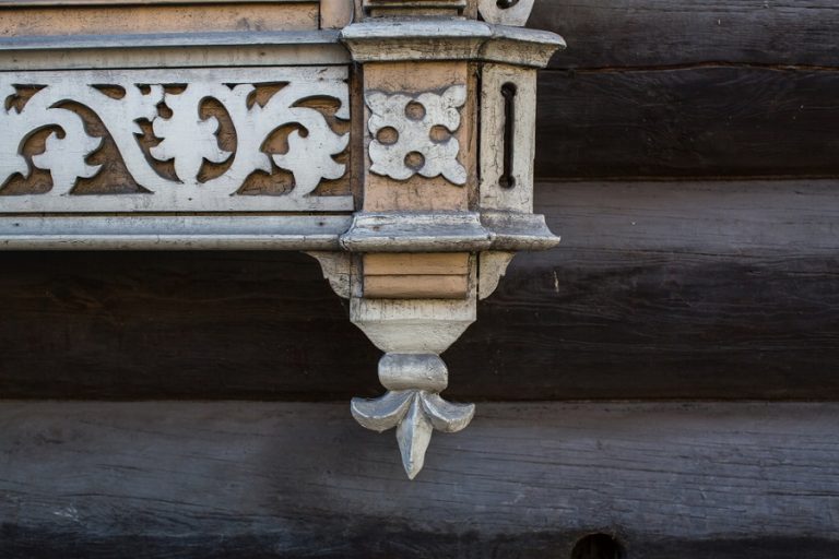 15 Appealing Exterior Window Trim Ideas