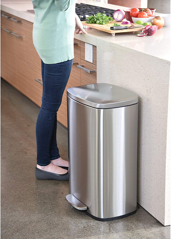 13 gallon smart trash can