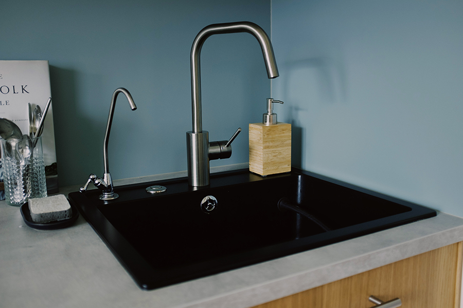 Black Kitchen Sink