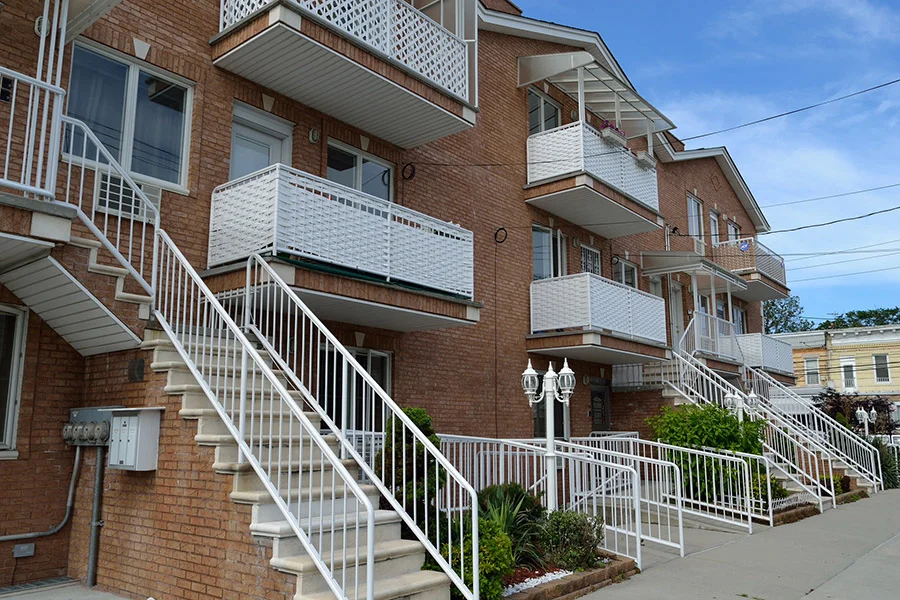 Balcony privacy screen