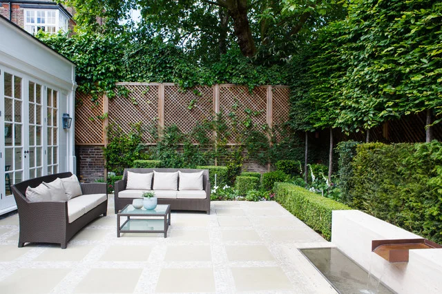 Garden privacy screen