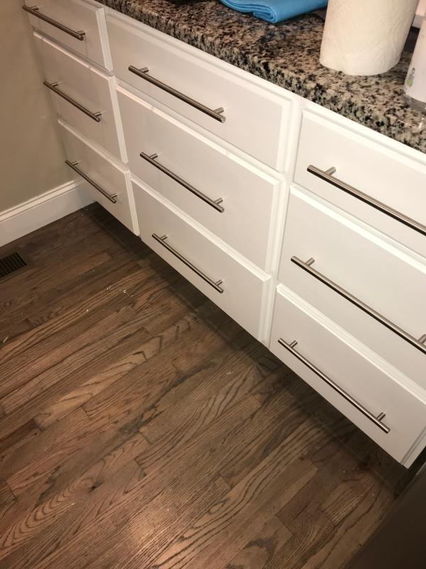 ultra white kitchen cabinets