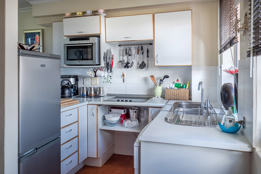 Microwave shelf cabinet