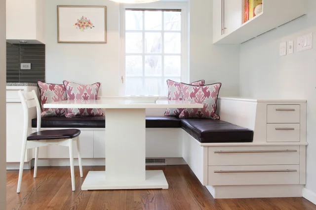 Modern breakfast nook