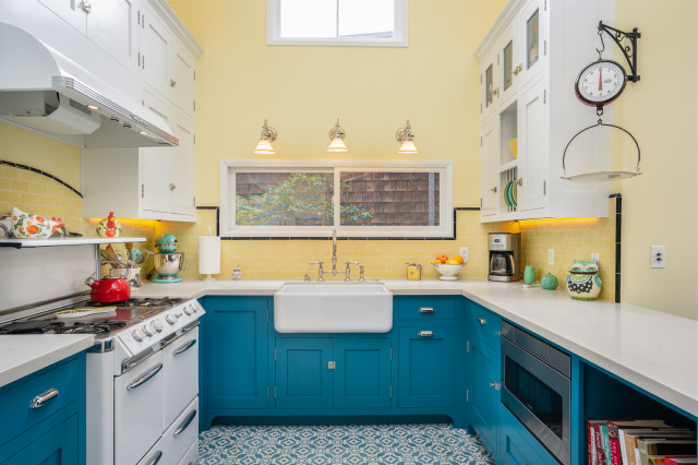 Retro metal kitchen cabinets