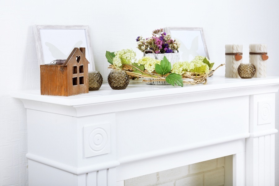 Spring Mantel Decor