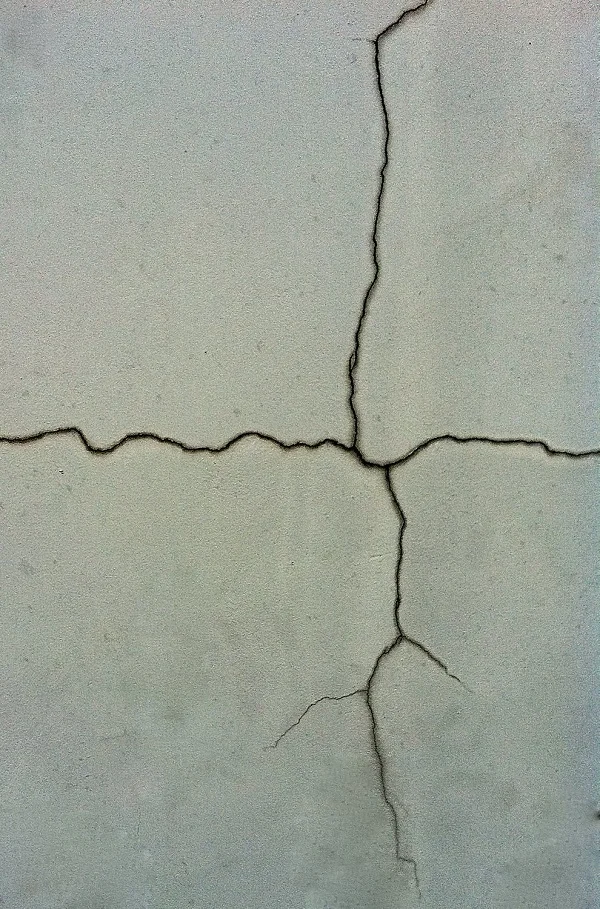 wall crack