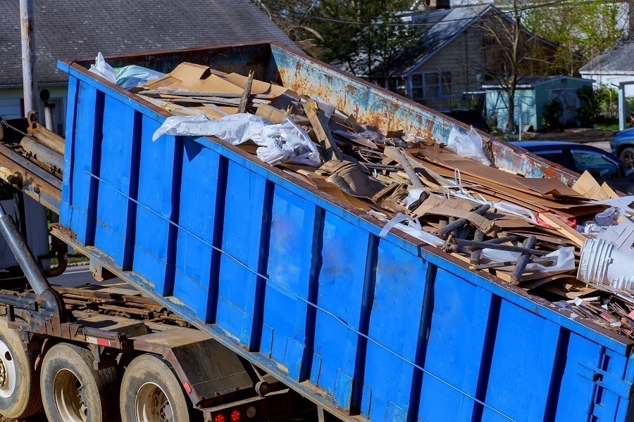 junk removal truck