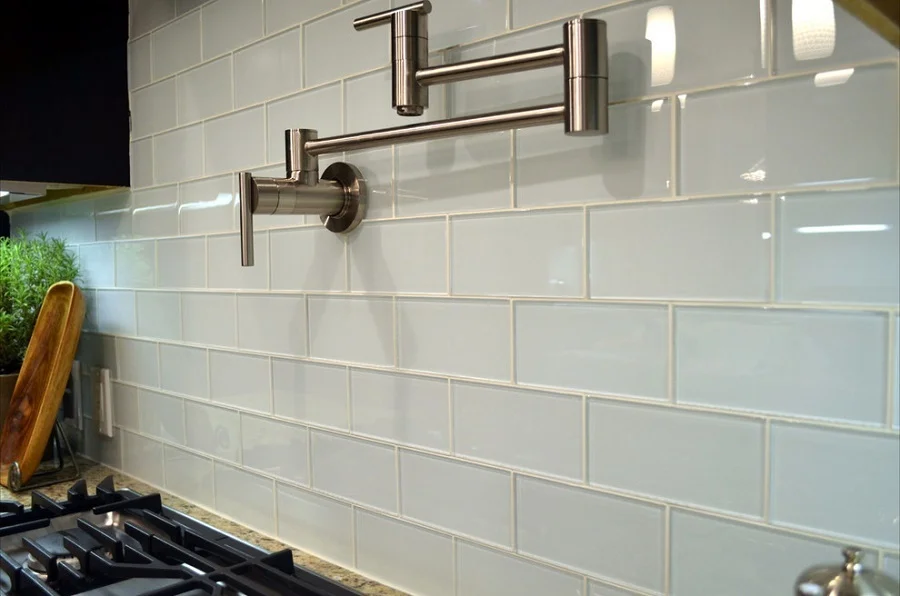 kitchen glass tile wall