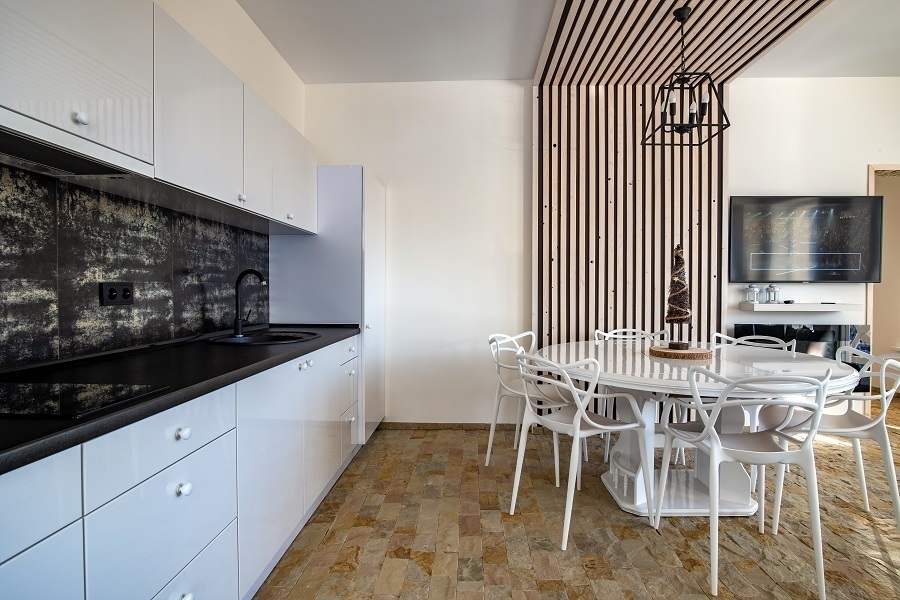 wooden accent wall in kitchen