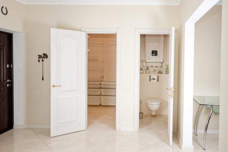 Top 3 Types of Bathroom Thresholds