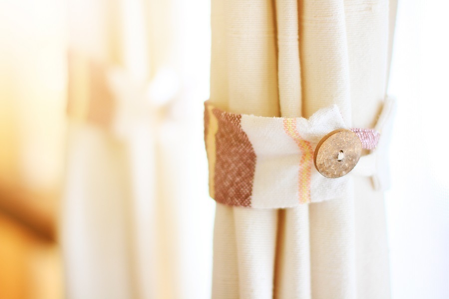 diy curtain decor