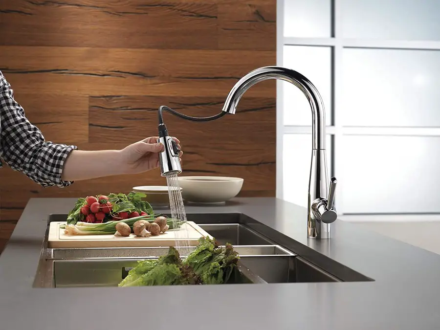 Delta Faucet Essa Single-handle Kitchen Sink
