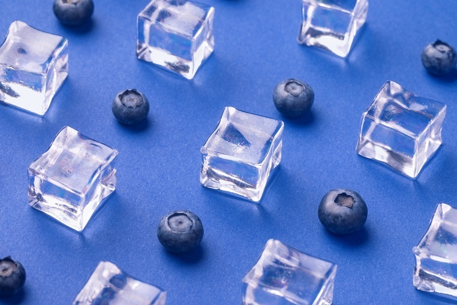 clear ice cubes