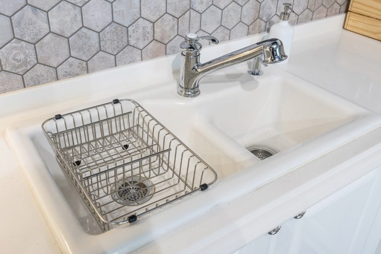 The 11 Kitchen Sink Material Alternatives to Choose From