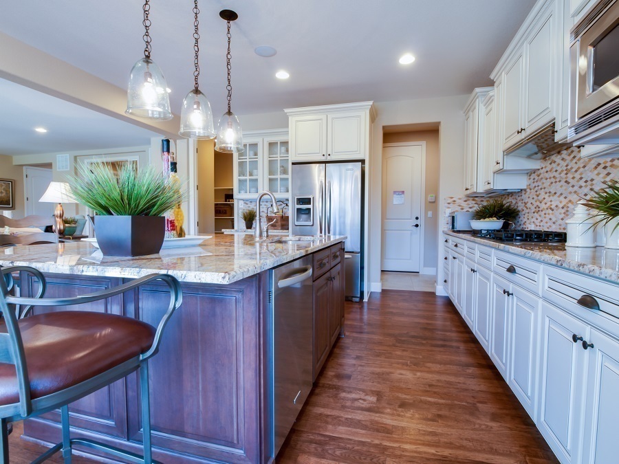 kitchen lighting focal point