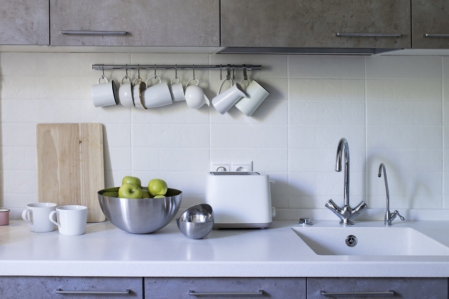 metallic kitchen accents