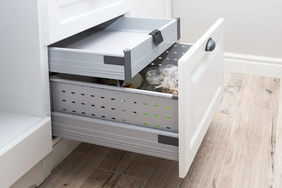 kitchen deep drawers