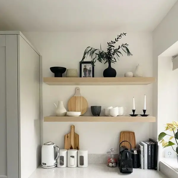 Vicky kitchen with open shelving