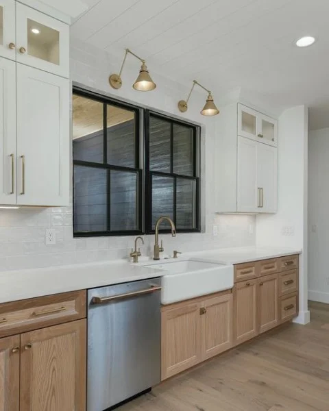 Open Walkways and Large Island oak kitchen cabinets