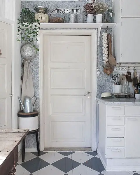 Countryside-inspired Vintage Kitchen Door Design With Elegance And Functionality kitchen door