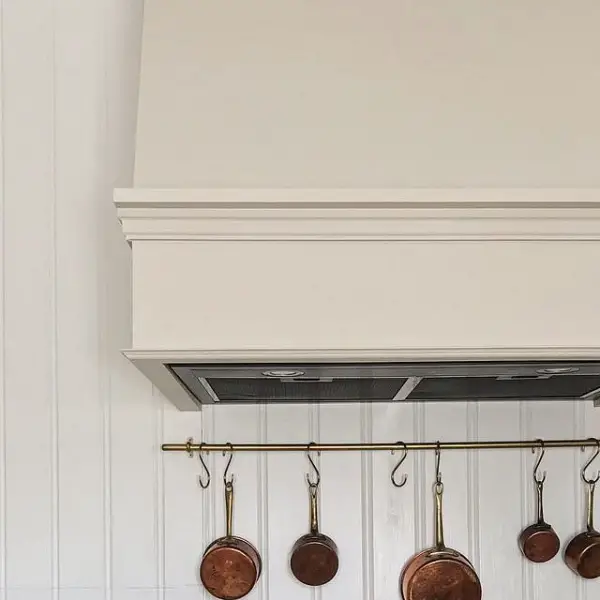 Rustic And Vintage Kitchen Range Hood Design For Country Kitchen Remodels kitchen range hood