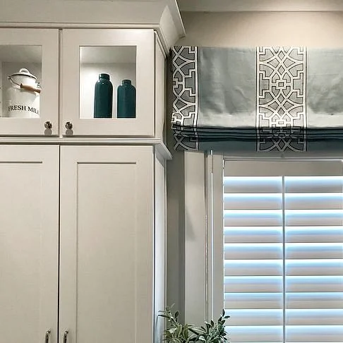 Charming Farmhouse Kitchen: Fresh Stunning Schumacher Valance Design kitchen valance