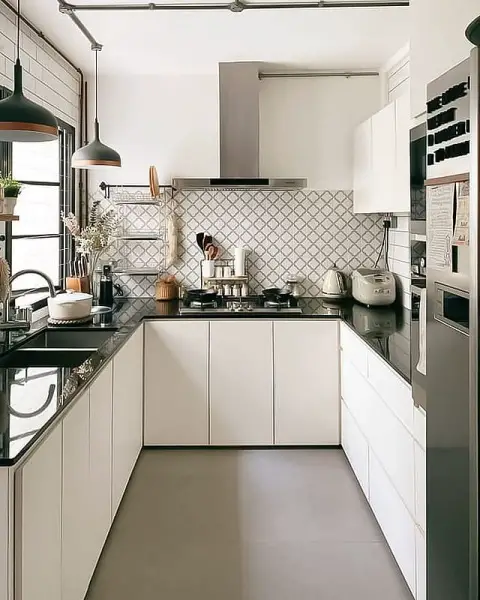 Efficient And Cozy U-Shaped Kitchen Design For Executive Maisonettes In Singapore u-shape kitchen