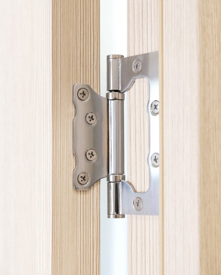 SoftClose vs. Standard Hinges for Open and Shut Case