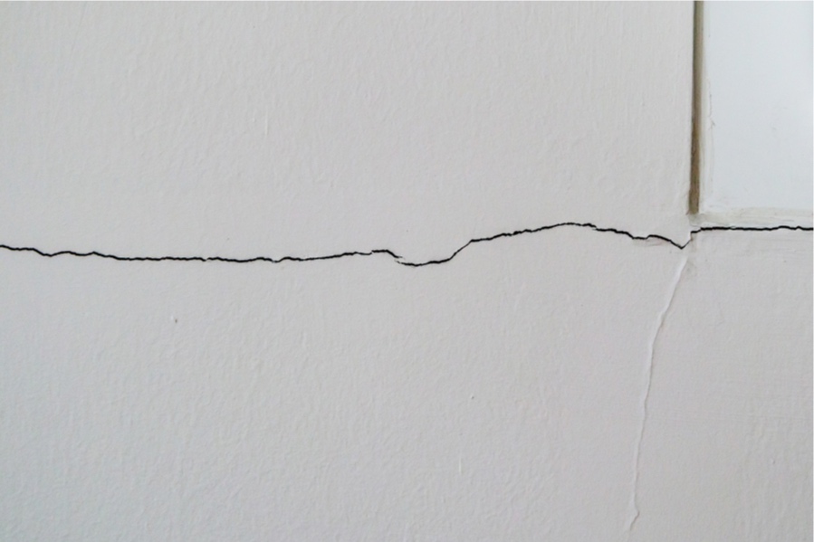 wall crack